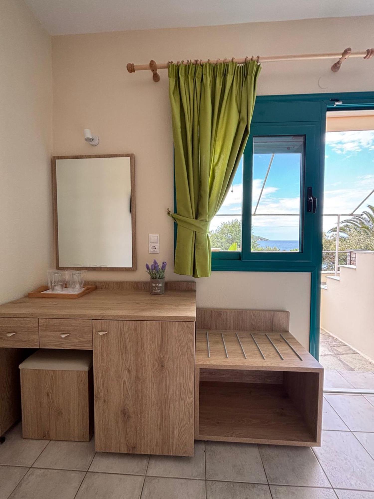 Angeliki Beach Hotel 메갈리 아모스 외부 사진